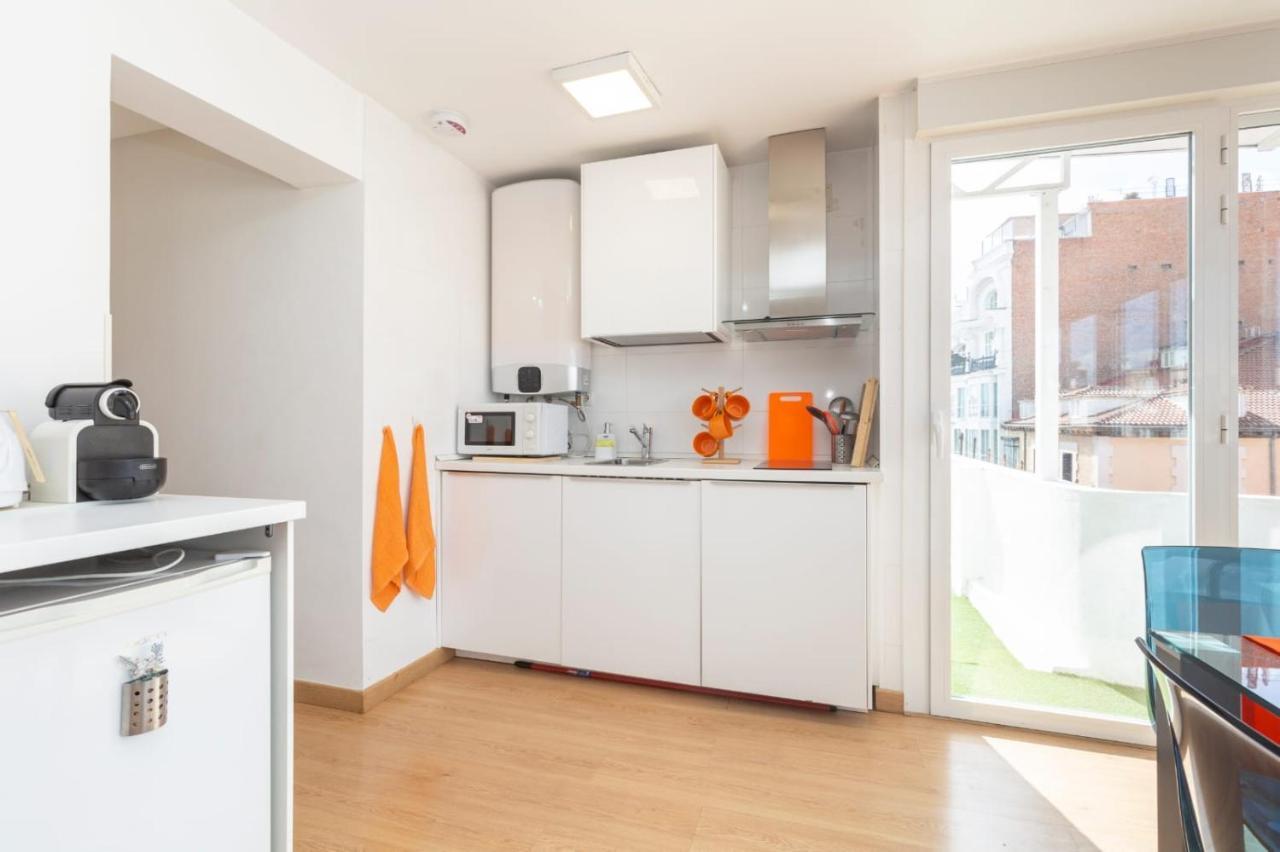 Apartamento Atico Las Letras - Alojamiento De Temporada Madrid Exterior foto
